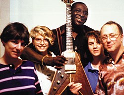 Joan Erlewine, Ellen Gagliano, Albert King (with Lucy), Meredith Erlewine, and Dan Erlewine in 1989