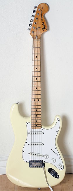 Mid 1970/'71 Fender Stratocaster in Olympic White.