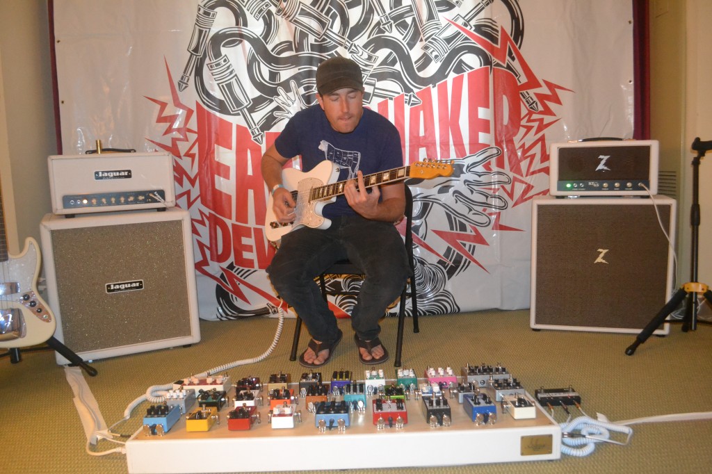 Eric Olson jamming with EarthQuaker Devices.