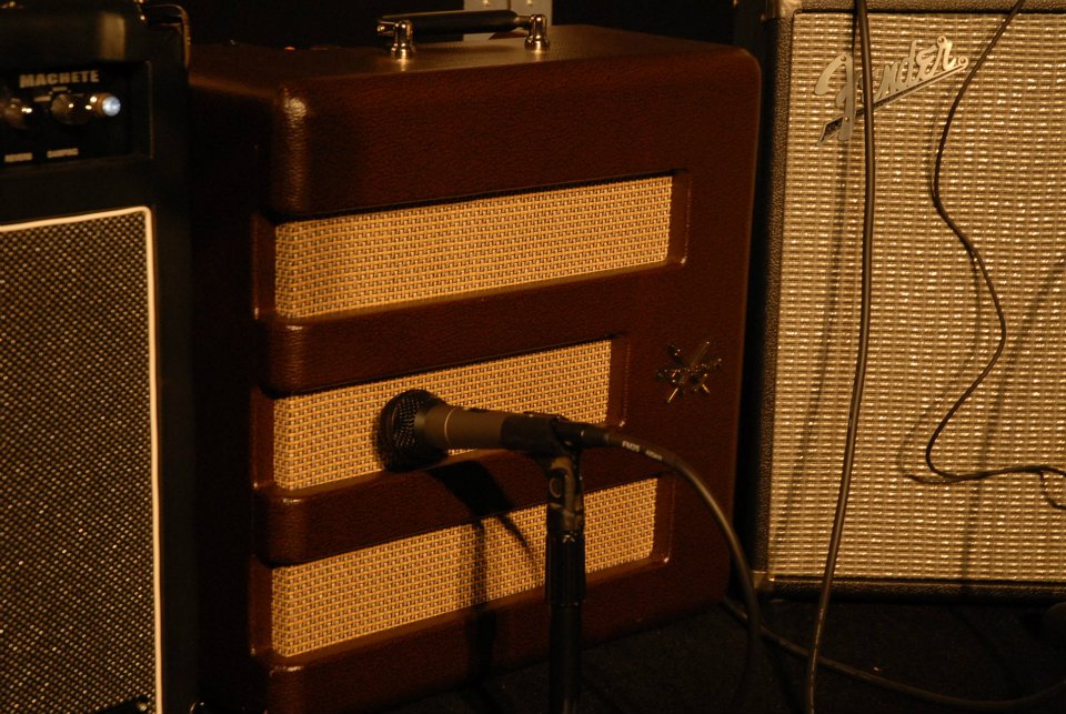 Fender Amp Wallpaper