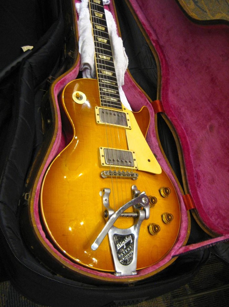 This cool ’59 Les Paul Standard was available for all to play (okay, not really!) at the Burst Brothers booth.