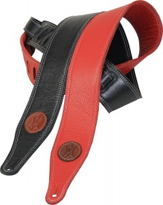 Levy's M17SS uses made with garment leather.