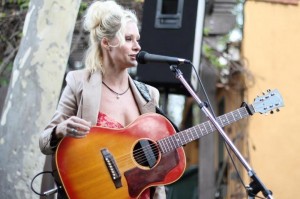 Lynne with '67 Gibson B-25 Shelby Lynne gear stolen