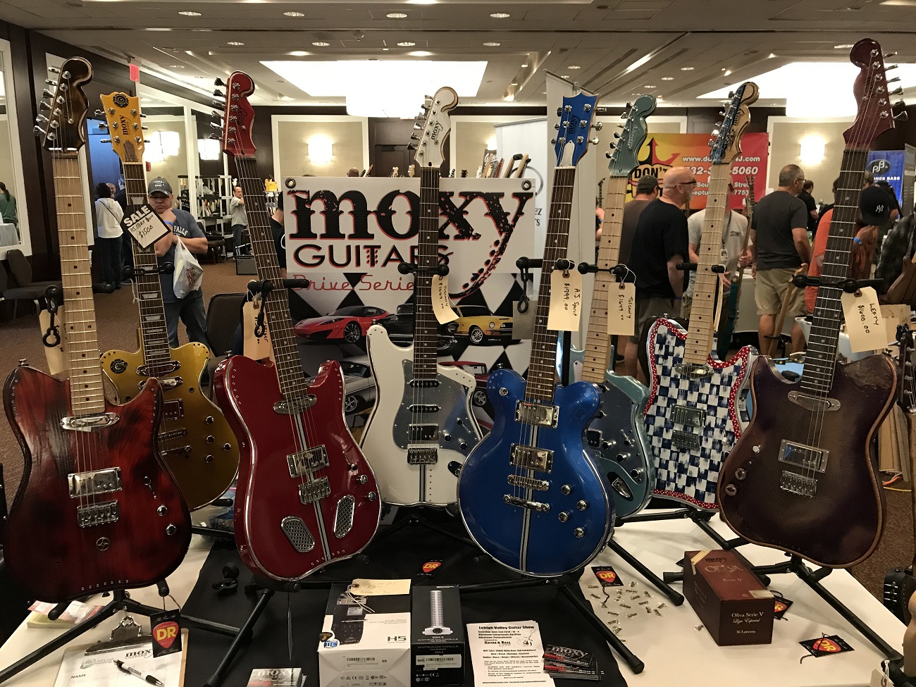 Moxy Guitars