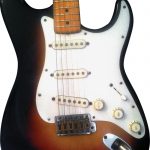 03_MICK_JONES_59StratBHolly
