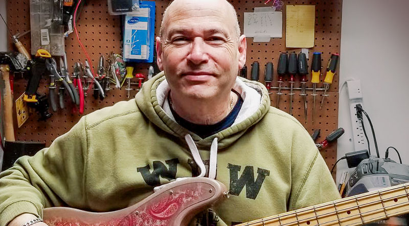 “Buy That Guitar” podcast with special guest Kevin Borden