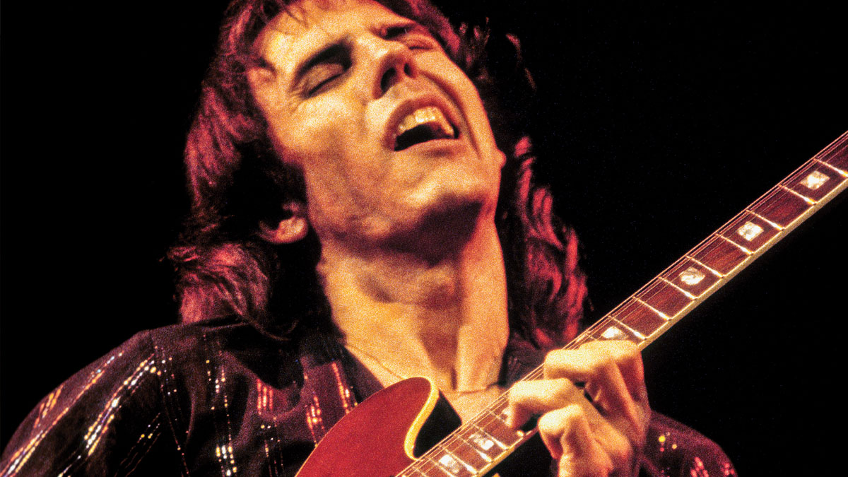  Fretprints: Larry Carlton