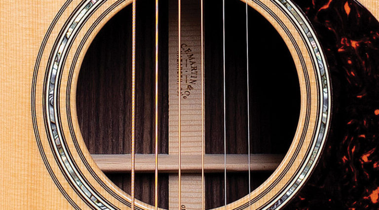 Martin D-42 Modern Deluxe Martin D-42 Modern Deluxe