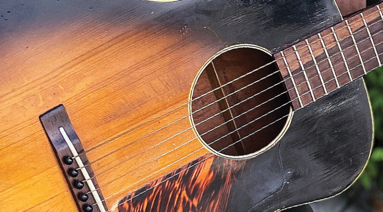 Dan’s Guitar RX: Creating the Iris DE-11 Dan’s Guitar RX: Creating the Iris DE-11