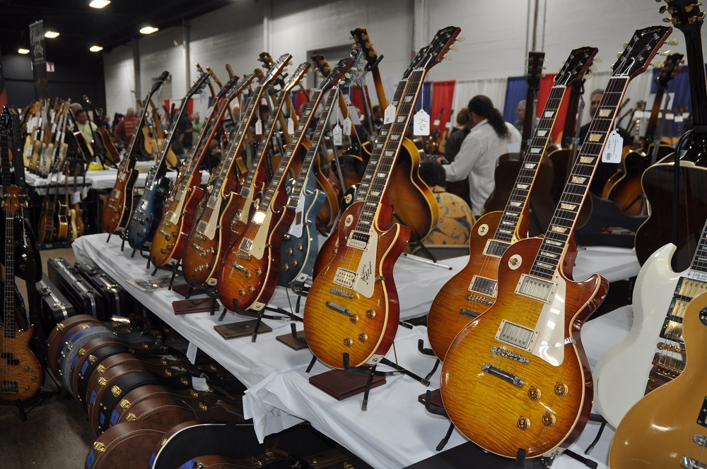 GREAT AMERICAN GUITAR SHOW (SUMMER PHILLY) Vintage Guitar® magazine