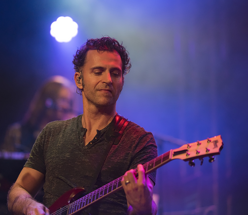 Dweezil Zappa Adds Dates to “50 Years of Frank“ Tour, Offers Guitar Class 