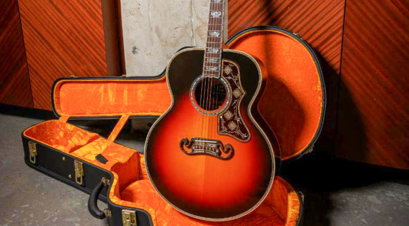 GIBSON CUSTOM: SJ-200 MONARCH #100 BRAZILIAN ROSEWOOD