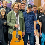MARTIN_GUITARS_FEATURE