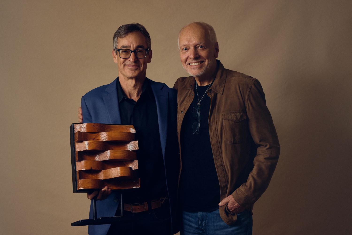Peter Frampton Receives the 2024 Les Paul Spirit Award in Nashville