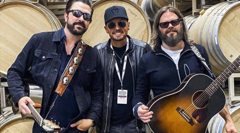 Have Guitar Will Travel 076 – Nashvillains Have Guitar Will Travel 076 – Nashvillains