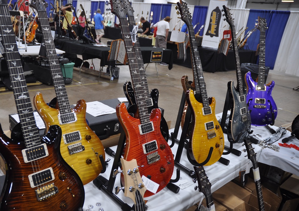 GREAT AMERICAN GUITAR SHOW (SUMMER PHILLY) Vintage Guitar® magazine