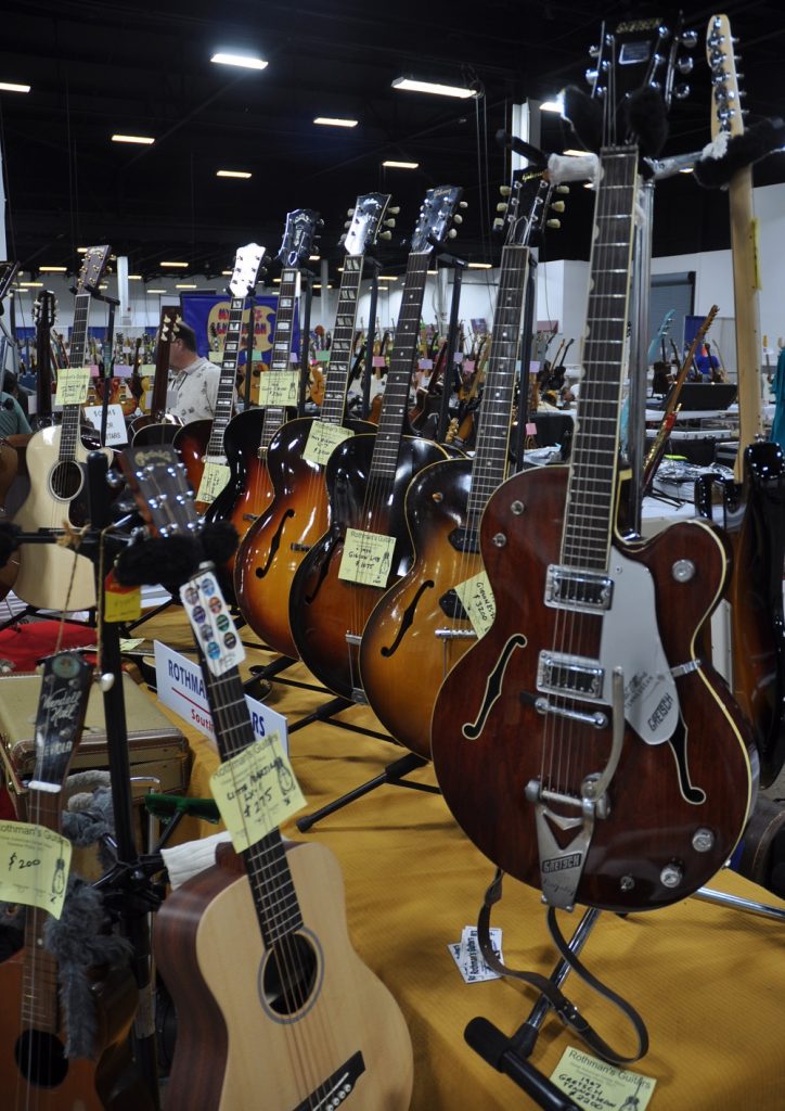 GREAT AMERICAN GUITAR SHOW (SUMMER PHILLY) Vintage Guitar® magazine