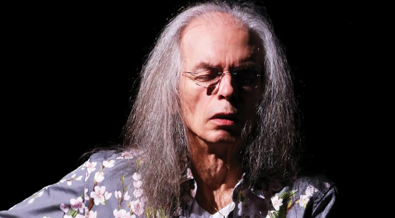 Steve Howe Steve Howe