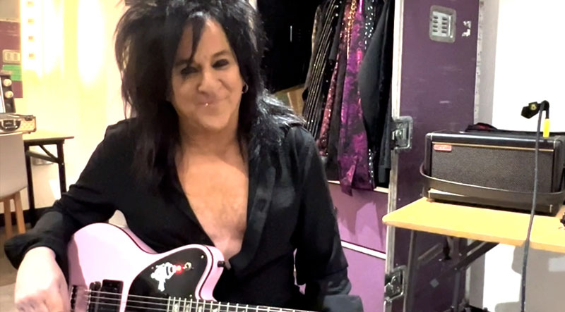 Steve Stevens plays “77”